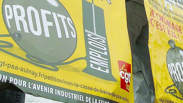 Auto, Peugeot si arrende e chiude la sua «Mirafiori»