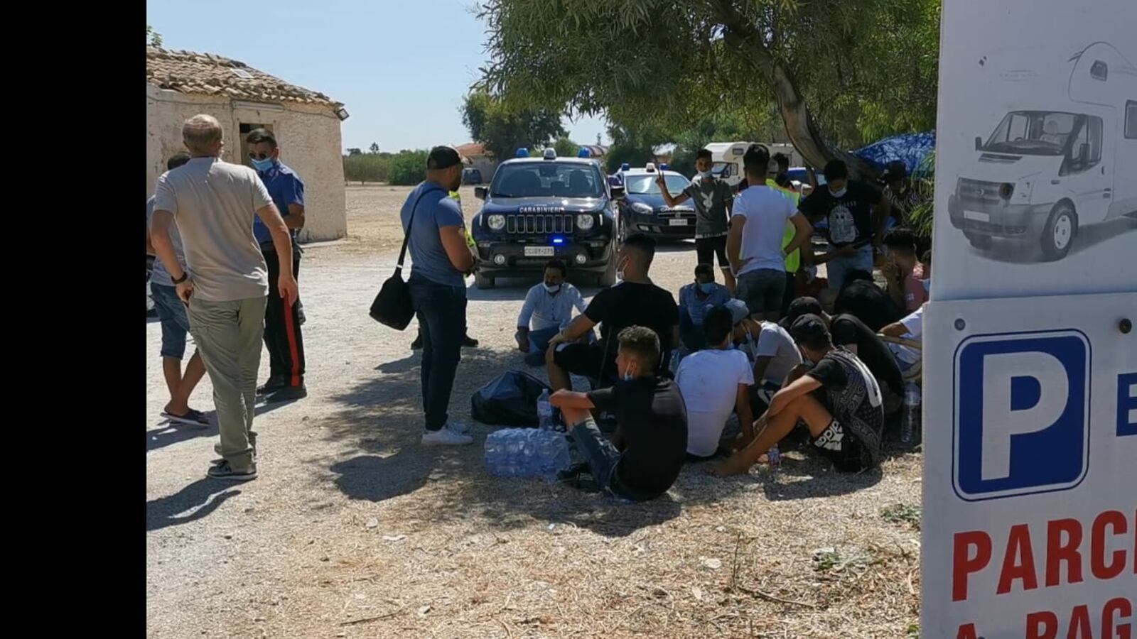 Lampedusa, 17enne positivo. E sbarcano altri 40 clandestini