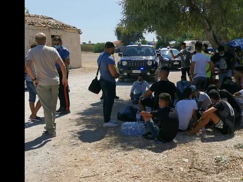 Lampedusa, 17enne positivo. E sbarcano altri 40 clandestini
