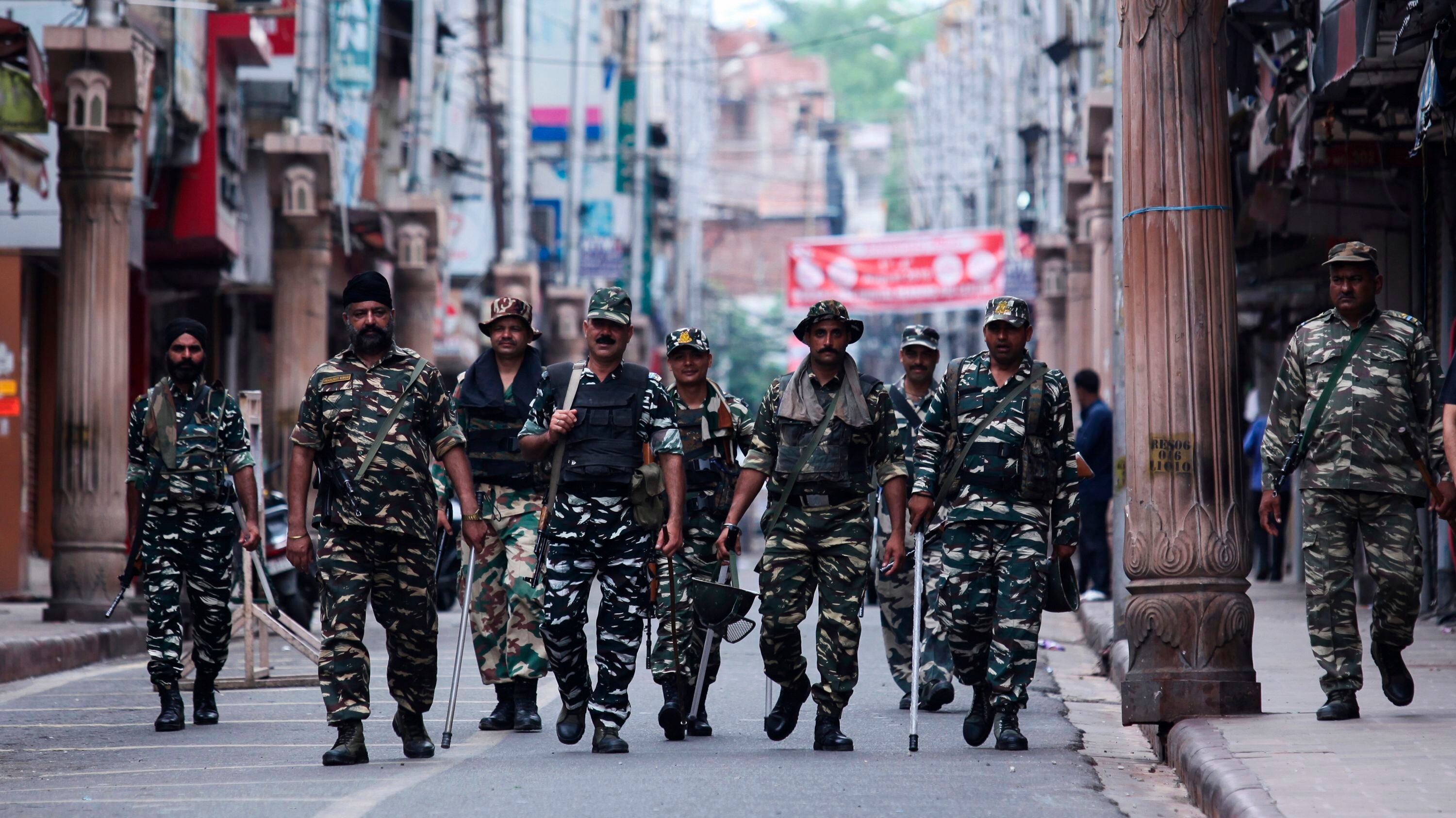 Kashmir, pugno duro di Nuova Delhi: oltre 4000 arresti