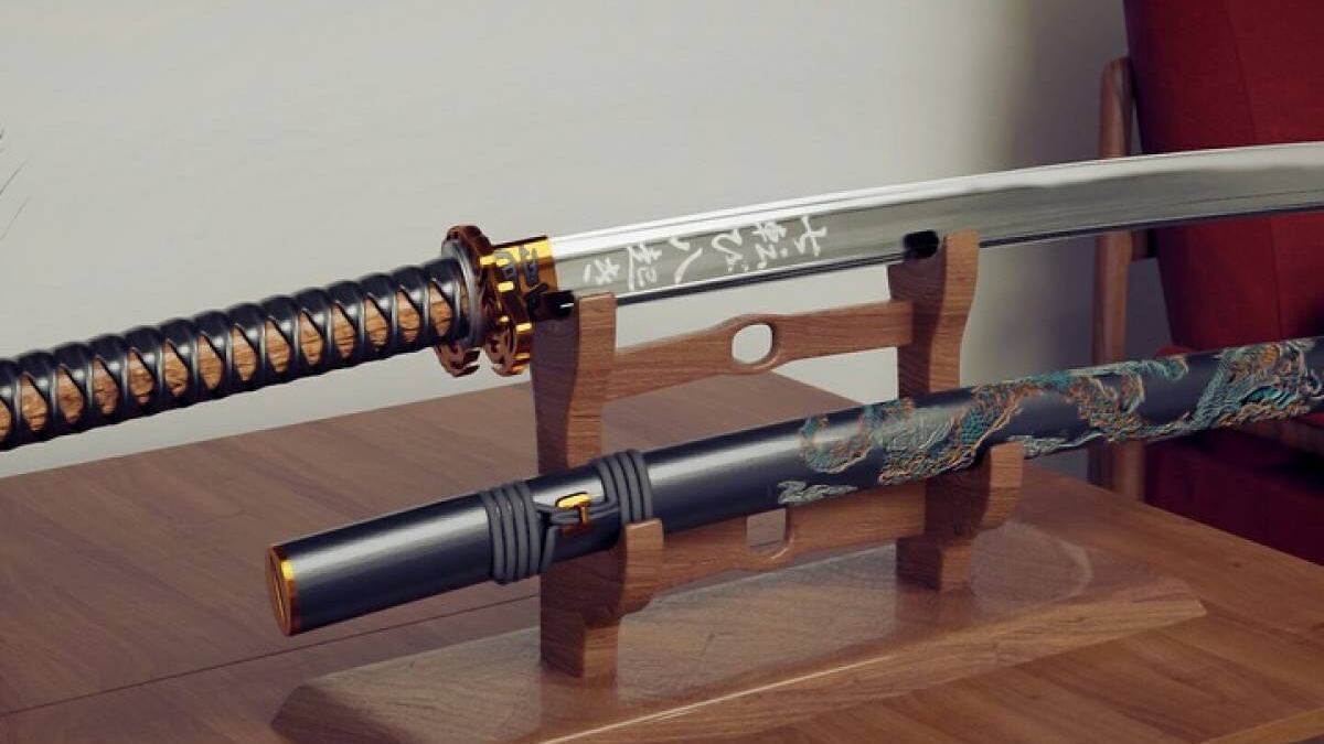 "Vi ammazzo tutti". E lo straniero minaccia i familiari con una katana