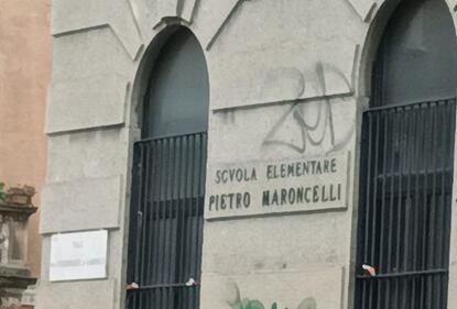 Sostegno a Cospito e alle Br: le inquietanti scritte degli anarchici 3