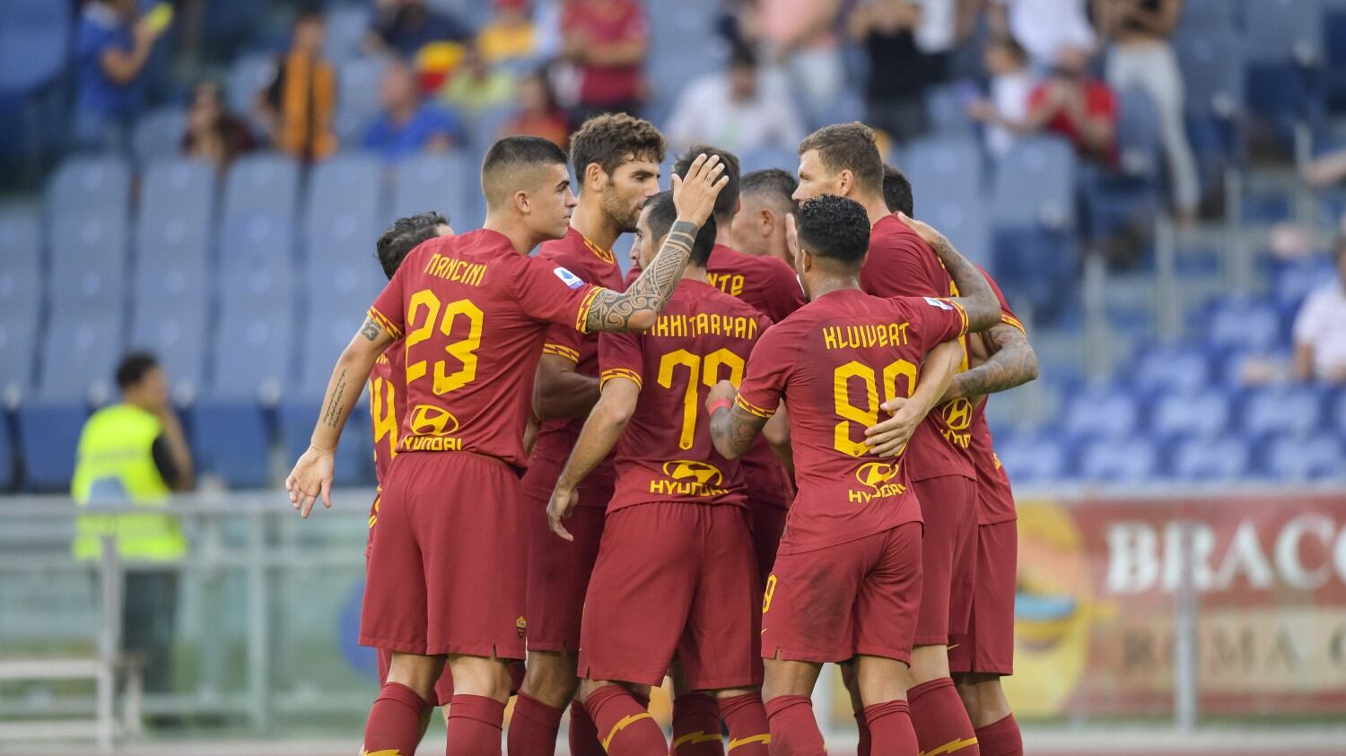 Roma scatenata contro il Sassuolo: finisce 4-2. I giallorossi colpiscono tre legni