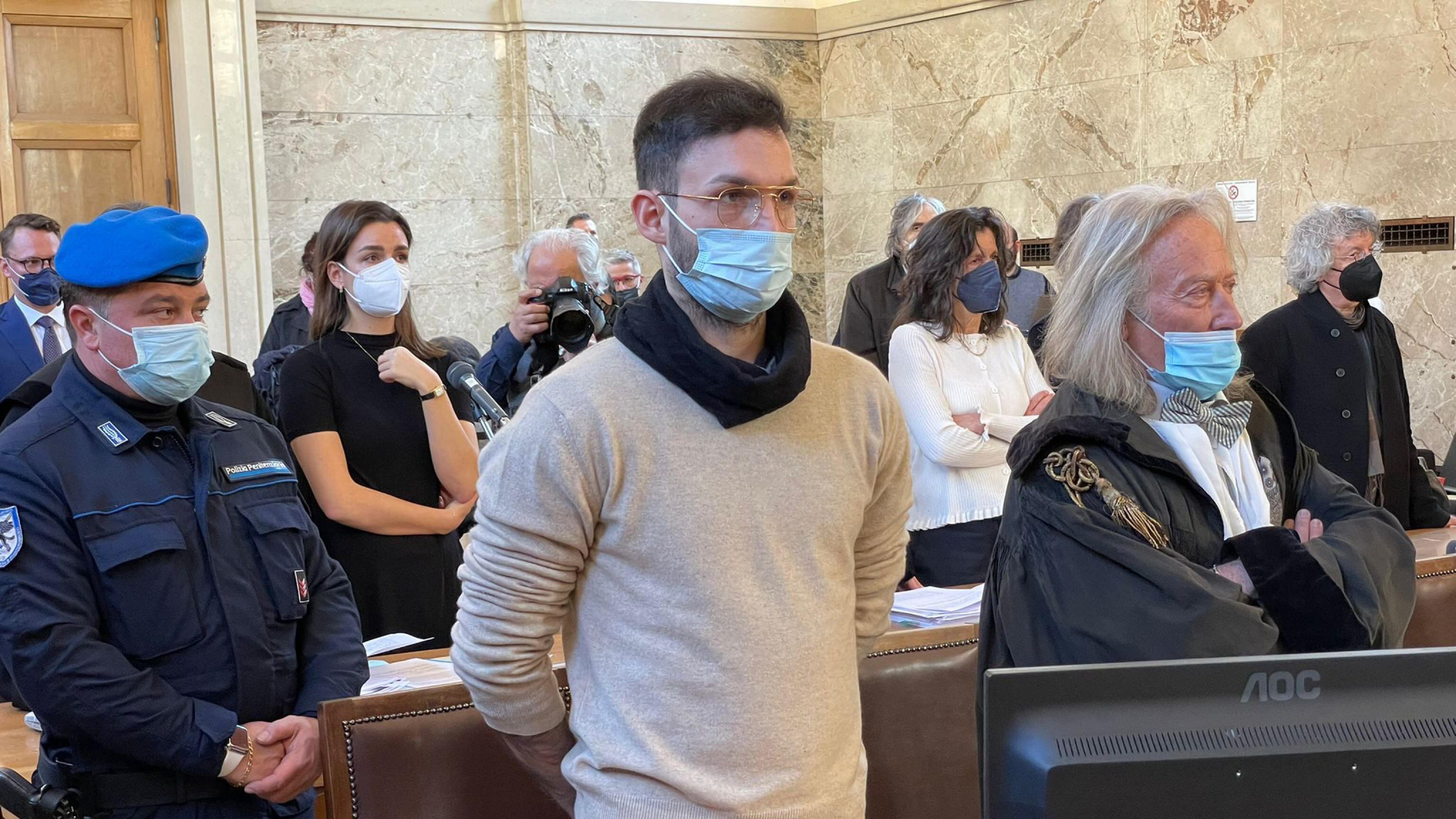 Confermato l'ergastolo a Benno Neumair: uccise i genitori