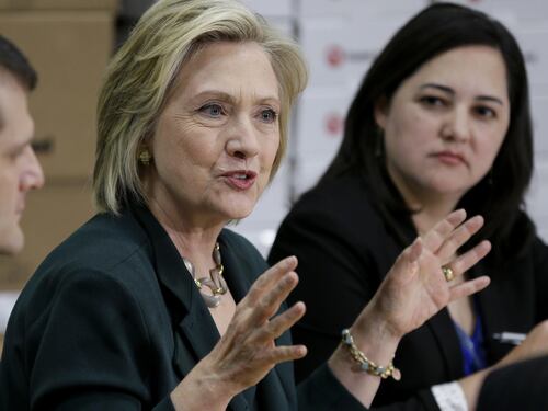 I democratici "sfruttano" gli studenti: da Hillary Clinton stage non retribuito