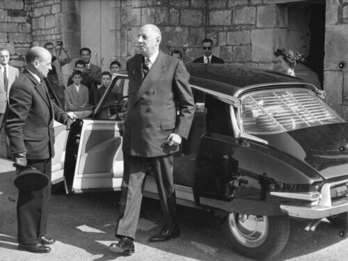 Ma oggi De Gaulle potrebbe denunciare l'invasione islamica?