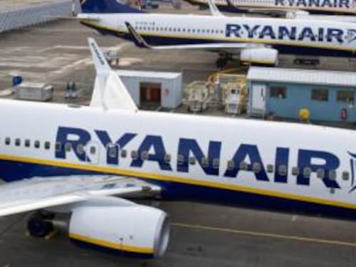 Volo Ryanair cancellato, addio matrimonio