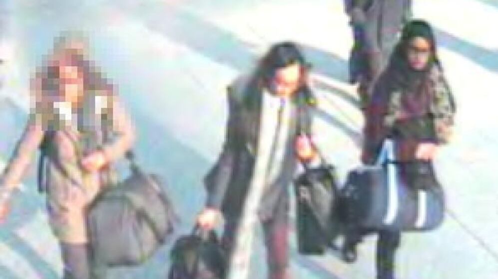 La ragazza inglese che si è unita all'Isis: "Non sono pentita, ma voglio tornare"