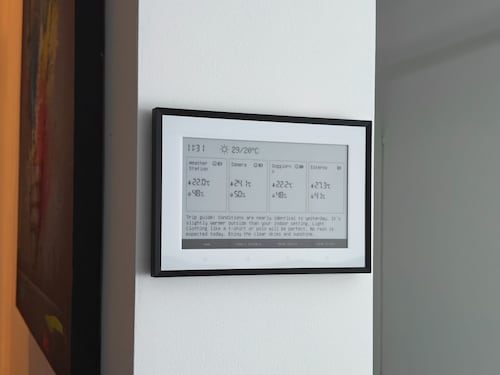 SwitchBot E-Ink Home Dashboard: tutto sotto controllo, senza troppe distrazioni
