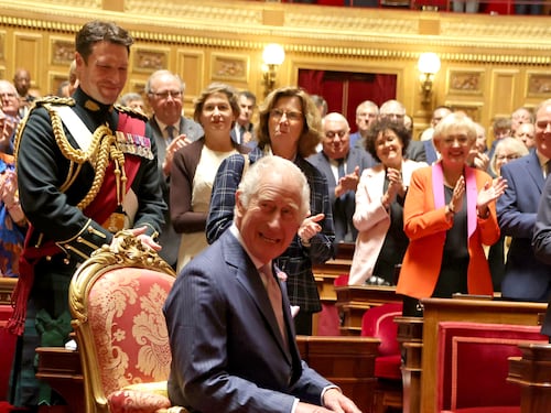 Re Carlo conquista la Francia: "Insieme potenziale illimitato"
