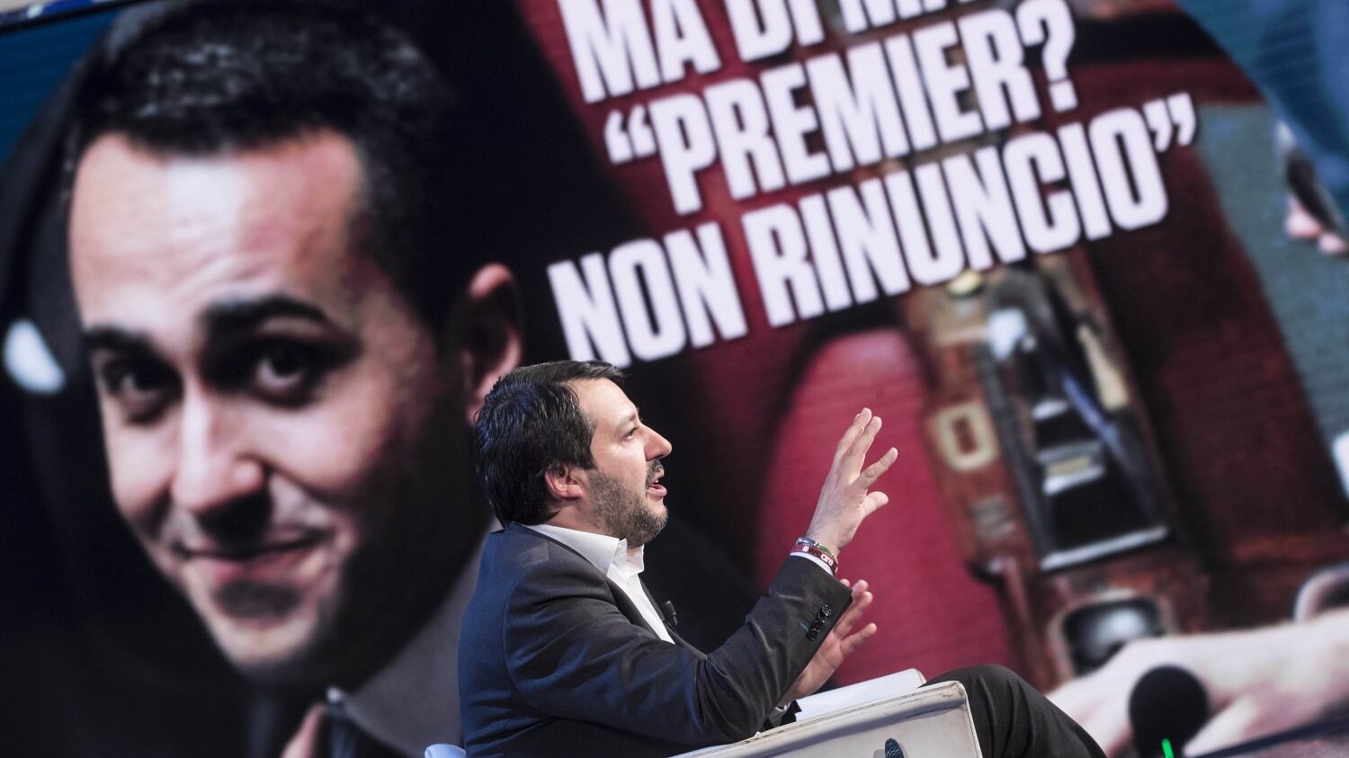 "Vediamo dove trovi i voti...". Nuovo scontro Salvini-Di Maio