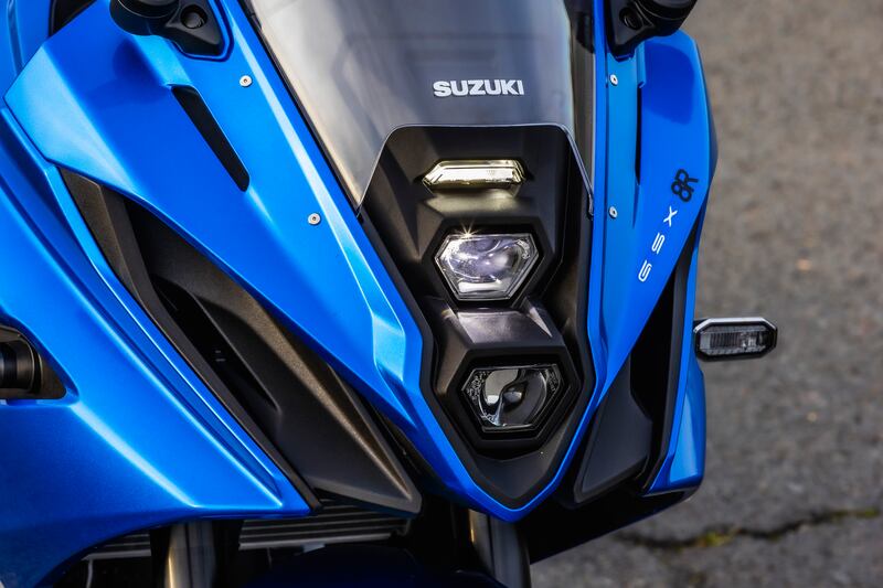 La nuova Suzuki GSX-8R 4