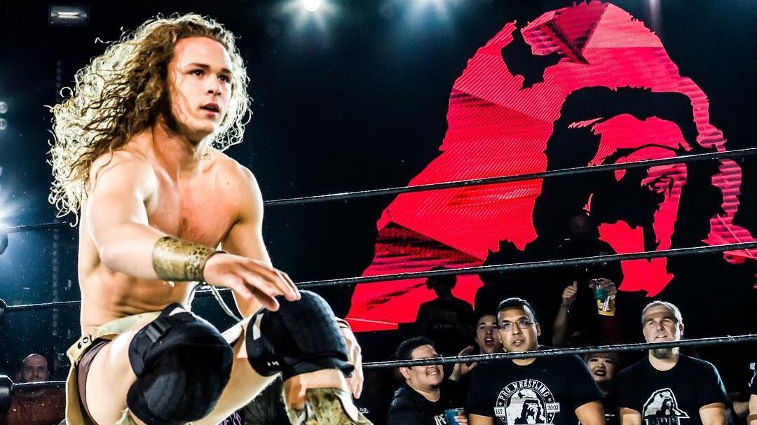 Il figlio wrestler di Luke Perry rinuncia a combattere