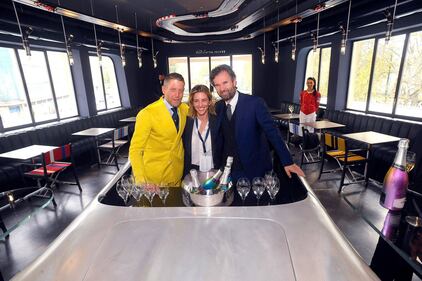Si scioglie la collaborazione fra Lapo Elkann e Cracco: le immagini dall'inaugurazione  2
