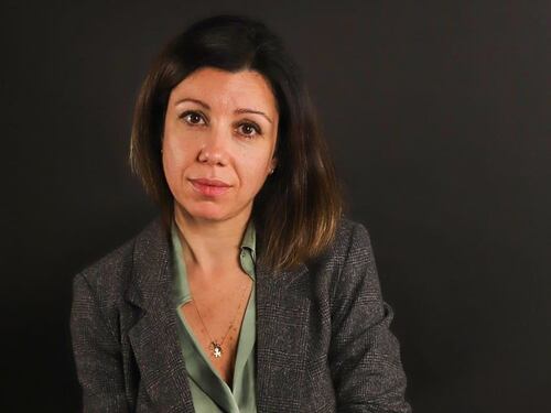 Fa propaganda elettorale per il Pd dalla mail della scuola. La gaffe della docente