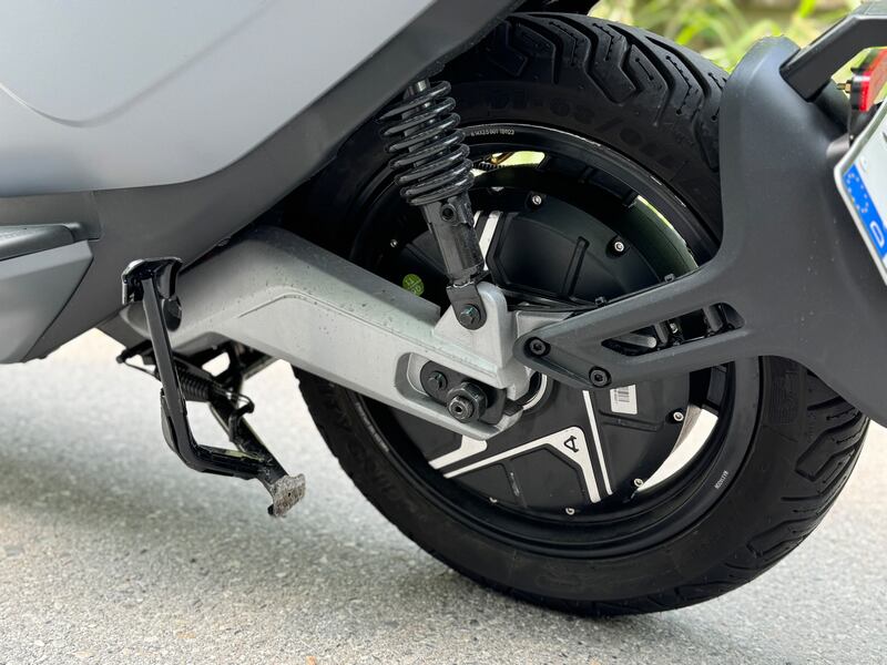 Niu MQi GT 100, la gallery dello scooter elettrico perfetto per la città 13
