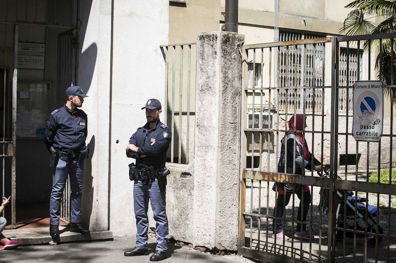 Milano, le immagini della casa del bimbo di due anni trovato morto 13