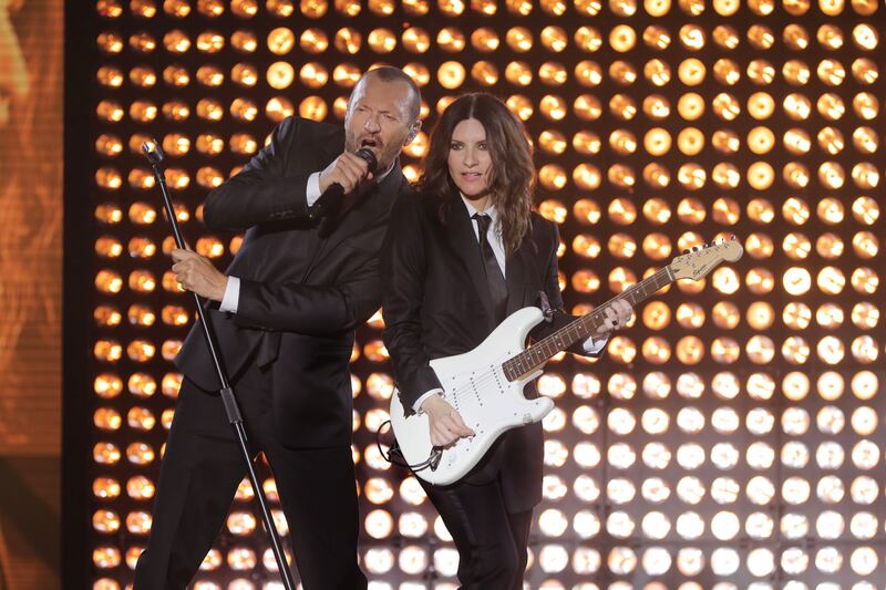 Laura Pausini e Biagio Antonacci insieme a Bari 5