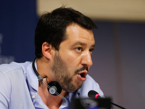 Salvini scala il centrodestra: "Rivolti al Nord, ma aiutiamo tutti"