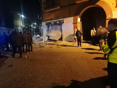 Afragola, bomba esplode contro autosalone 1