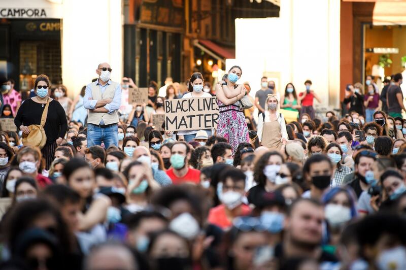 Bologna, antagonisti in piazza per Floyd 6