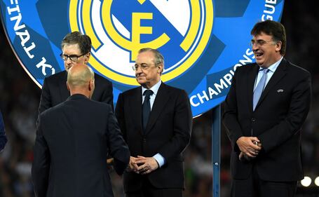 Zidane lascia da vincente il Real Madrid: ecco le foto del trionfo 4