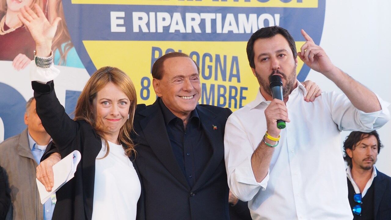 Sondaggi, il centrodestra si prende l'Italia: 18 regioni su 20 sono blu