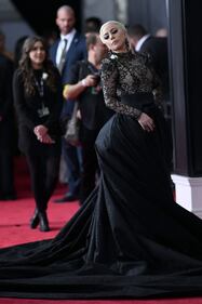 Lady Gaga sexy ai Grammy 2018 12
