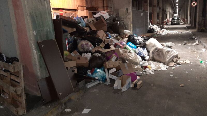 Rifiuti centro direzionale 1