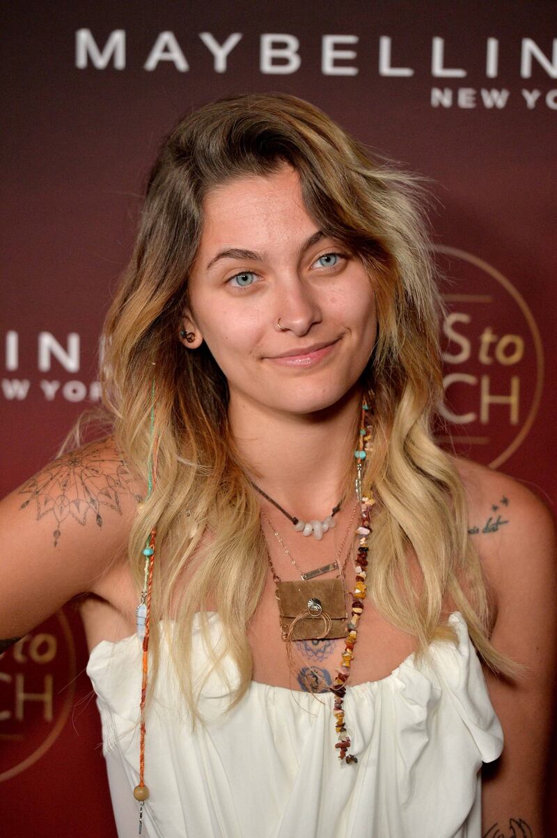 Paris Jackson in topless su Instagram 21