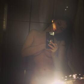 Valentina Nappi, selfie nuda su Instagram 2