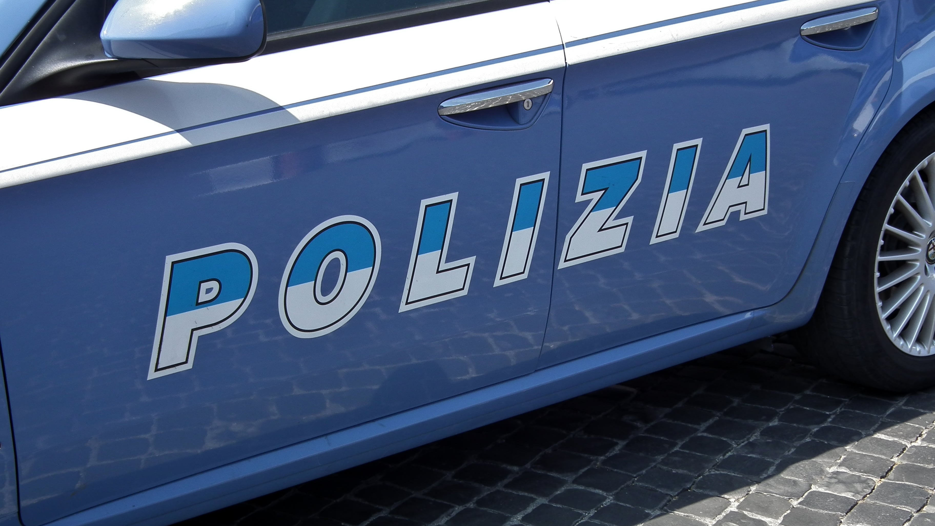 Sparatoria a Tor Bella Monaca. Nigeriano ferito alla gamba da tre uomini dell'est Europa
