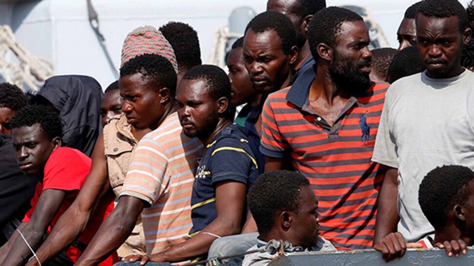 "Immigrati sbarcano senza controlli, così il governo ci mette a rischio"