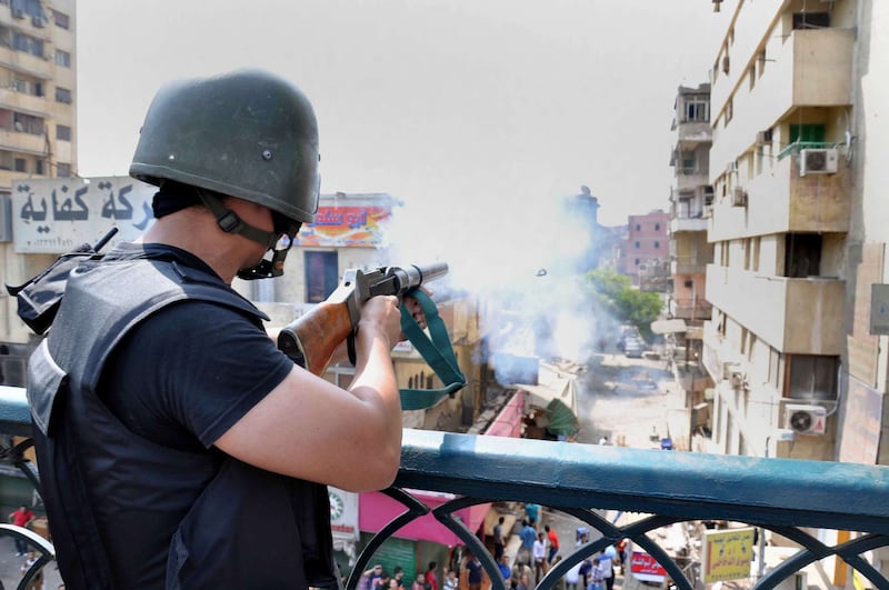 Egitto, l'esercito spara 9
