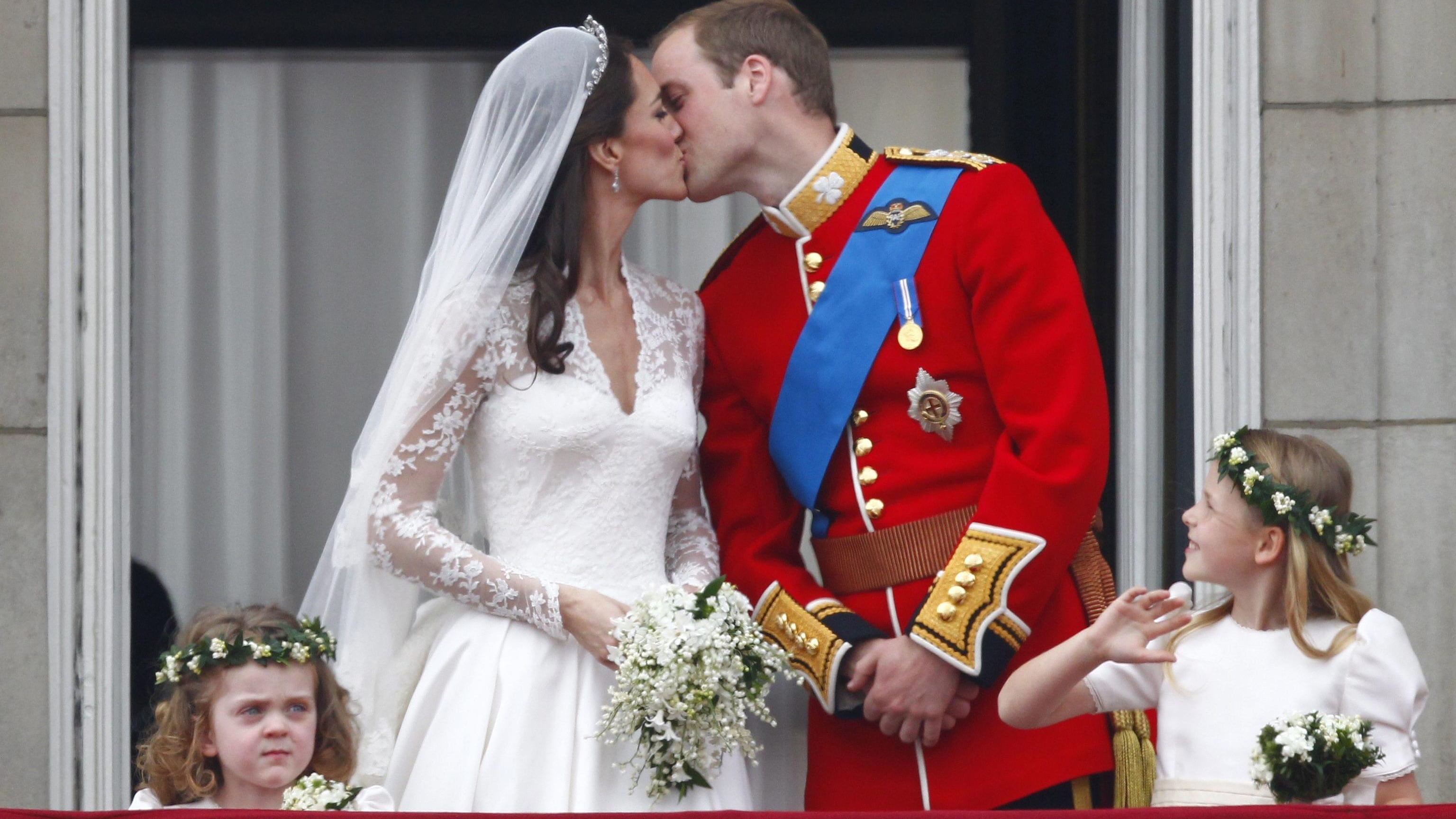 La storia d'amore di William e Kate: quello che non sai e cosa vedremo in "The Crown"