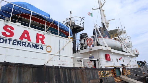 Le foto esclusive della Mare Jonio a Venezia  9