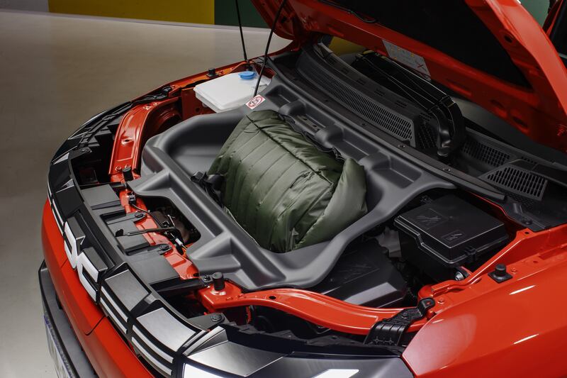 Dacia Spring 2024: guarda tutte le foto di interni ed esterni 17