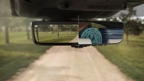 Land Rover Discovery Sport 2023, guarda tutte le foto 4