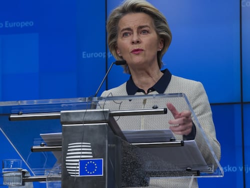 Fumata bianca a Bruxelles: intesa su Recovery Fund e bilancio Ue