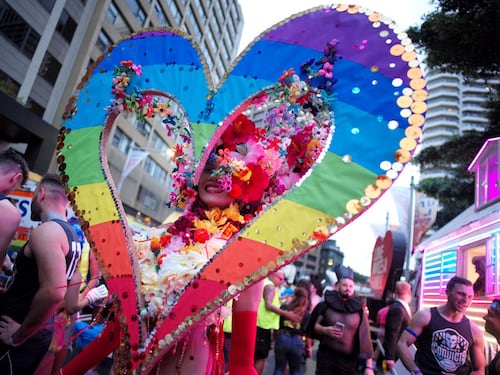Adozioni gay, nuovo ok dal tribunale di Roma a una coppia di donne