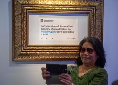 Ora i tweet di Donald Trump diventano opere per una mostra 9
