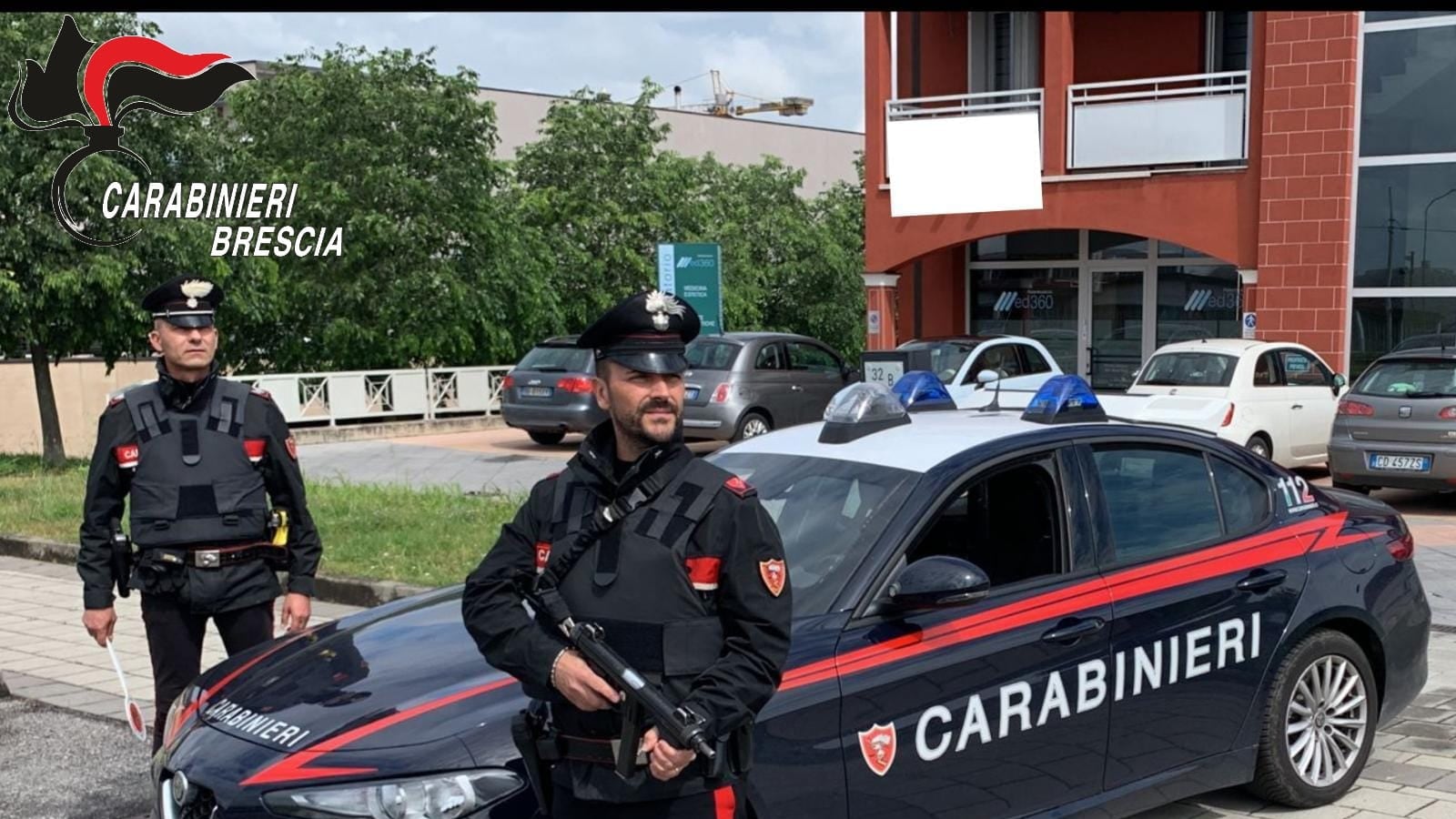 Colpi di kalashnikov contro un poliambulatorio, tre arresti