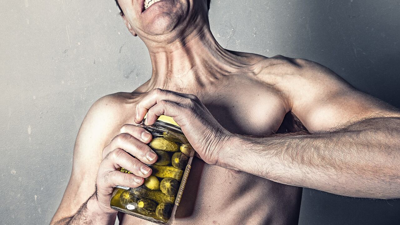 La dieta migliore per tenere in salute corpo e cervello: 5 alimenti che non possono mancare (e tutti i benefici)