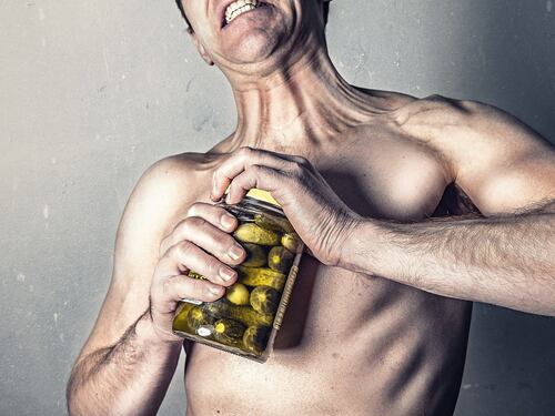 La dieta migliore per tenere in salute corpo e cervello: 5 alimenti che non possono mancare (e tutti i benefici)