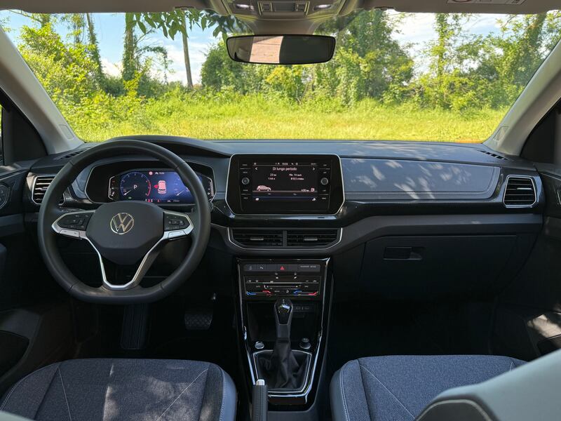 Volkswagen T-Cross 2024: guarda la gallery del nuovo B SUV tedesco 16