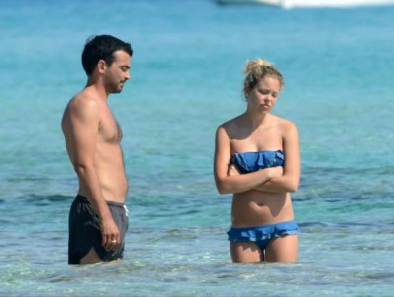 Costanza Caracciolo e Primo Reggiani al mare 19