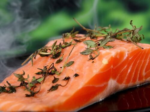 Salmone: tutte le proprietà benefiche per il nostro organismo