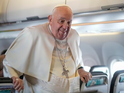 Al Papa non animalista servirebbe un gatto