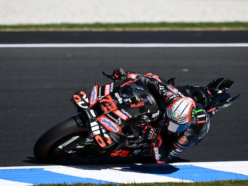 MotoGP, Bezzecchi conquista la Sprint Race a Phillip Island. Disastro Bagnaia