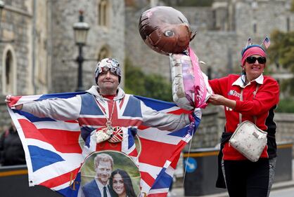 Londra, il popolo inglese attende notizie sul royal baby di Markle e di Harry  5